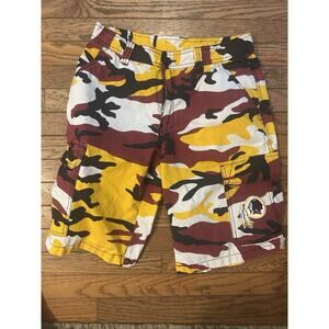 Vintage Redskins Camo Shorts Size 32 NFL